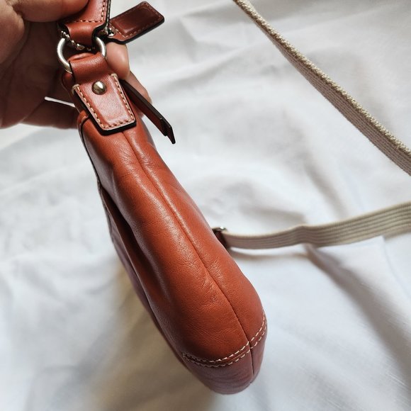Coach Orange Leather Crossbody Bag - Picture 4 of 13